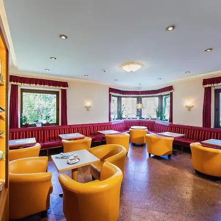 Otel Hotel-pension Strolz