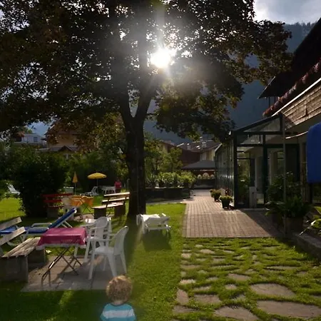 فندق Hotel-pension Strolz 3*