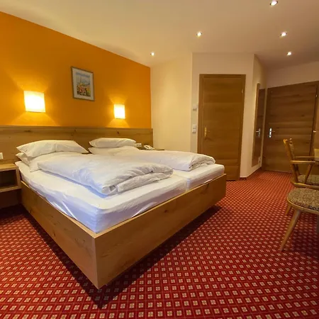 Hotel-pension Strolz Otel 3*