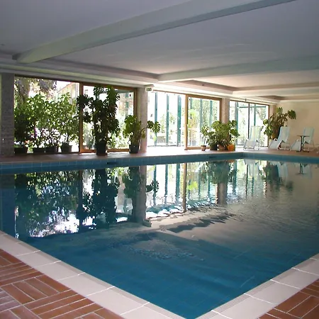 Hotel-pension Strolz מלון מאיירהופן