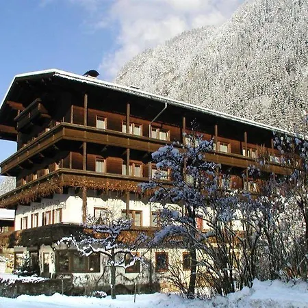 Otel Hotel-pension Strolz Mayrhofen
