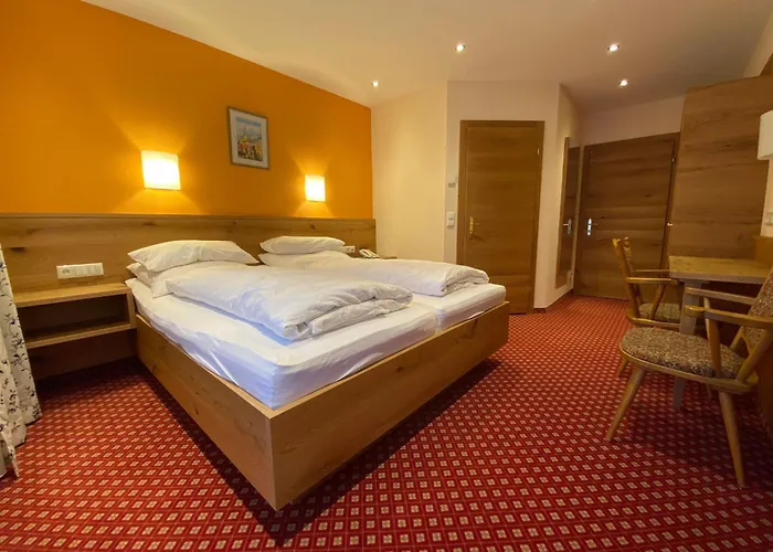 Hotel-pension Strolz 호텔 3*