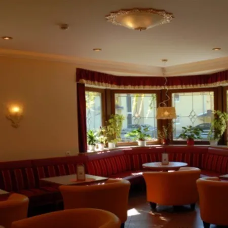 Отель Hotel-pension Strolz Майрхофен